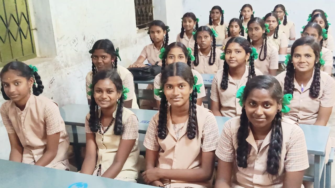 Students in a supported government school classroom
