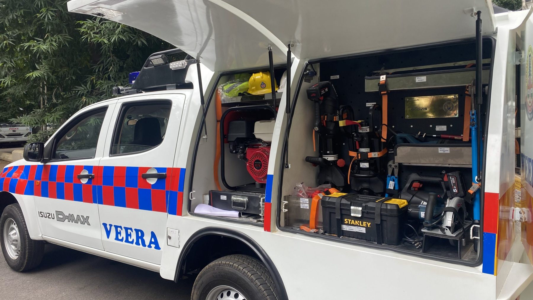 VEERA rescue vehicle handed to Tamil Nadu Police